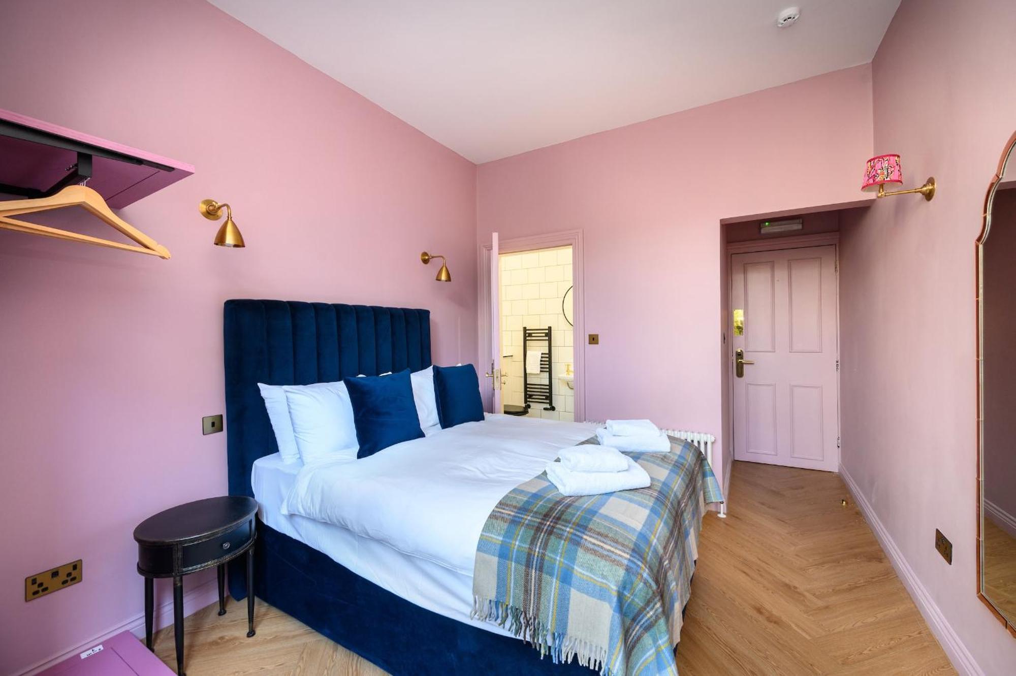 Queen Charlotte Guesthouse EDI Exterior foto