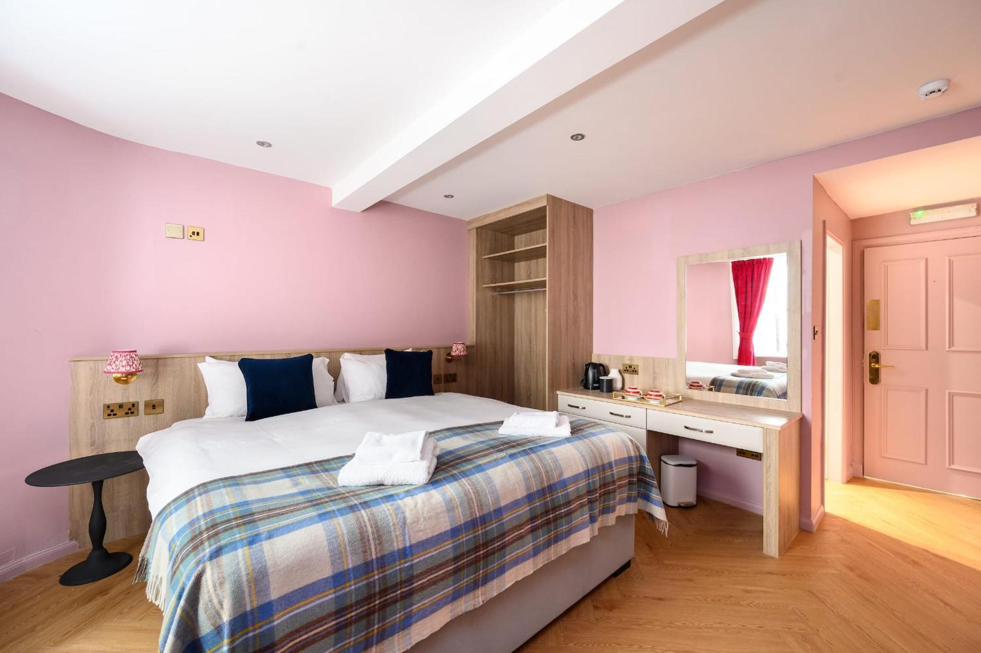 Queen Charlotte Guesthouse EDI Exterior foto